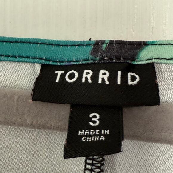 Torrid Women's Butterfly Print V-Neck With Side Pockets Dress Size 3 - Picture 6 of 16